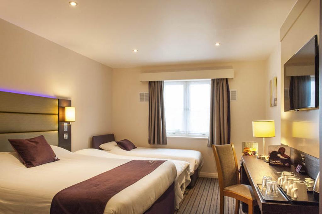 Premier Inn Glasgow East Kilbride - Peel Park Room photo