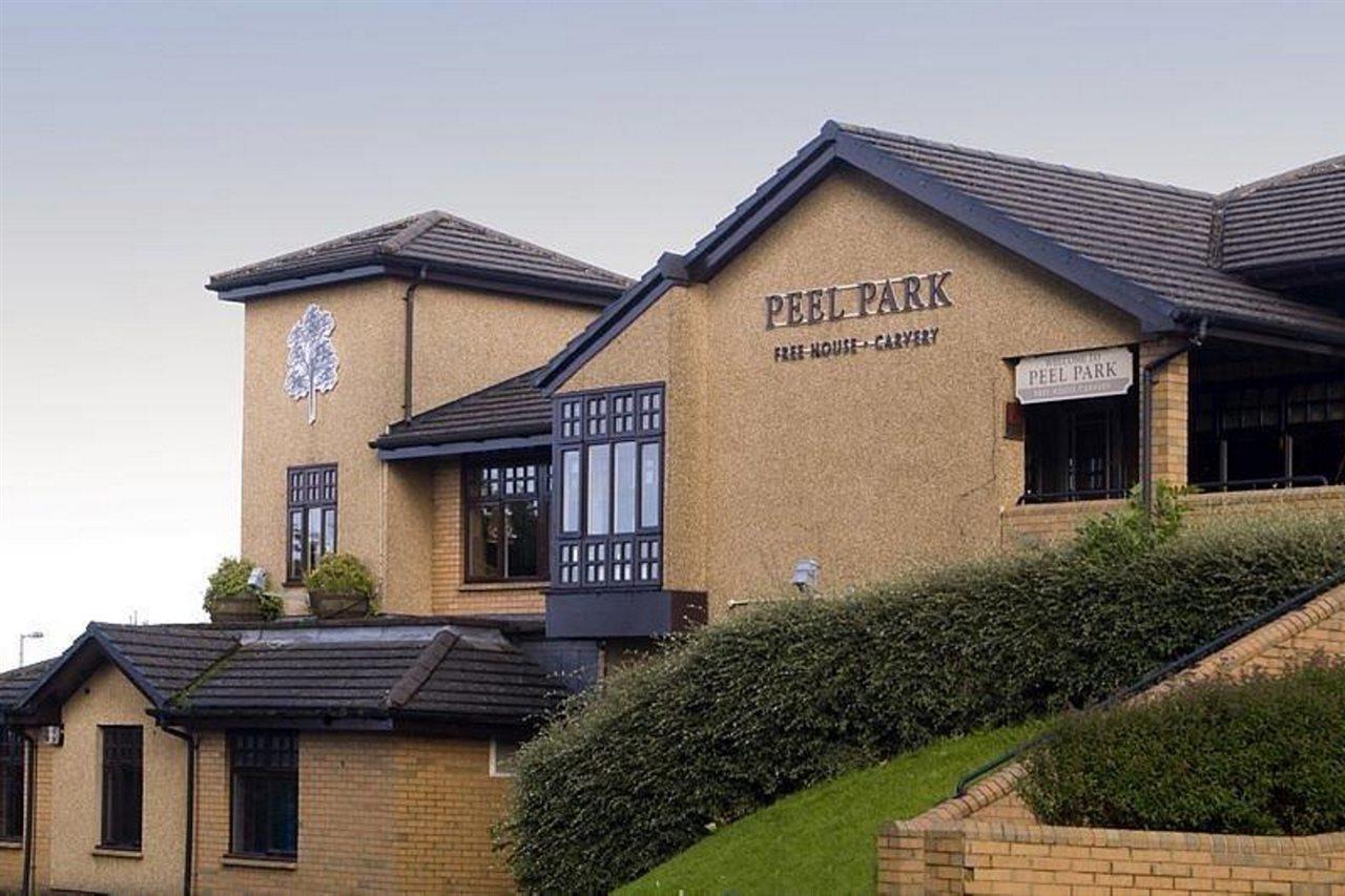 Premier Inn Glasgow East Kilbride - Peel Park Exterior photo